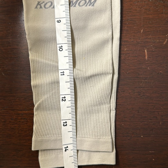 Five Pairs of Kolamom Compression Sleeves for Running, Football, Cycling - Picture 2 of 3